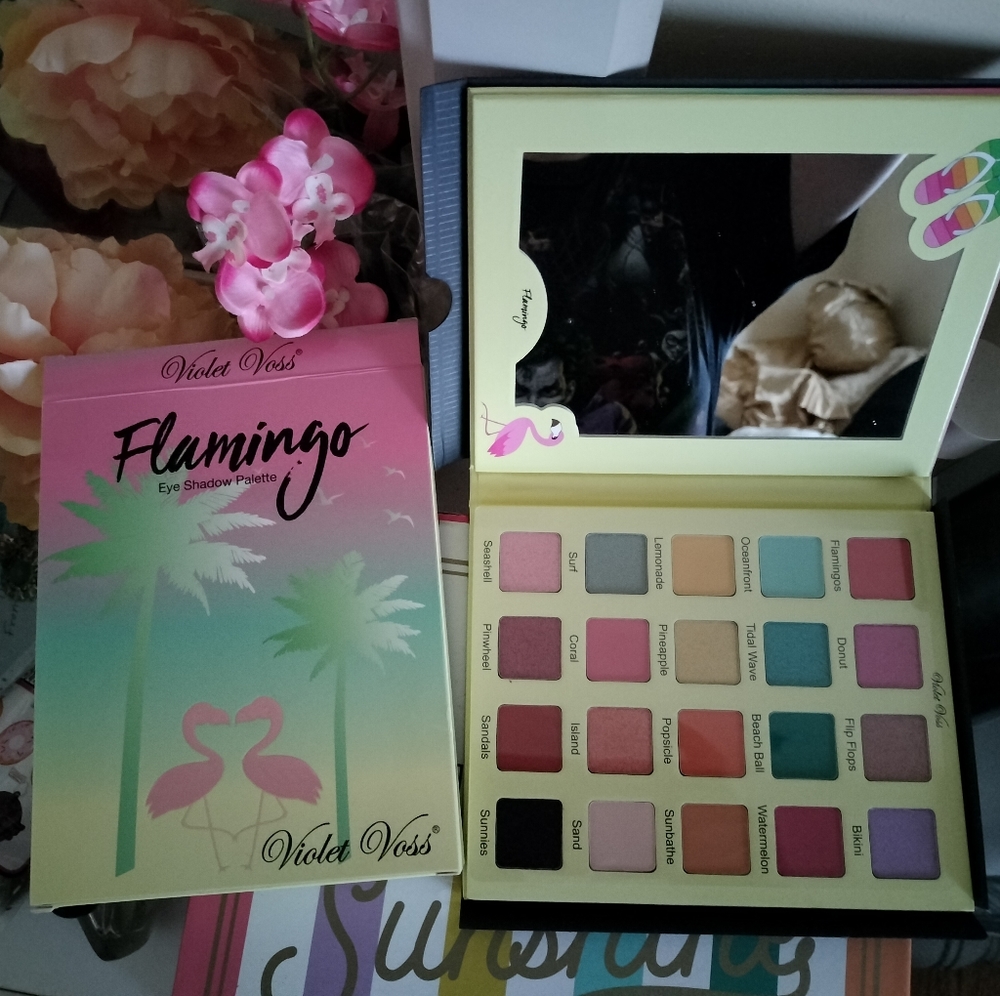 Violet Voss Flamingo eyeshadow palette